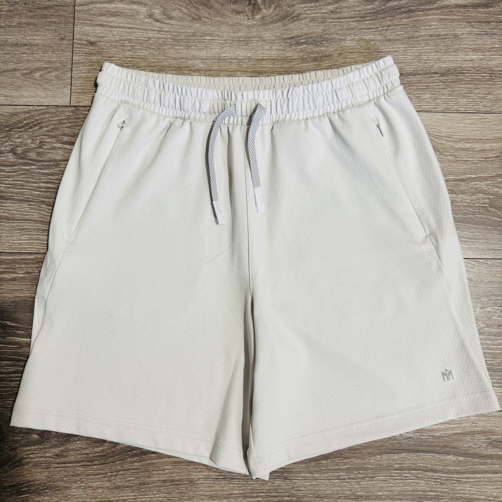 MUEV Echelon Mens Athletic Shorts Light Gray Textured Sports Size‎ M Luxury
